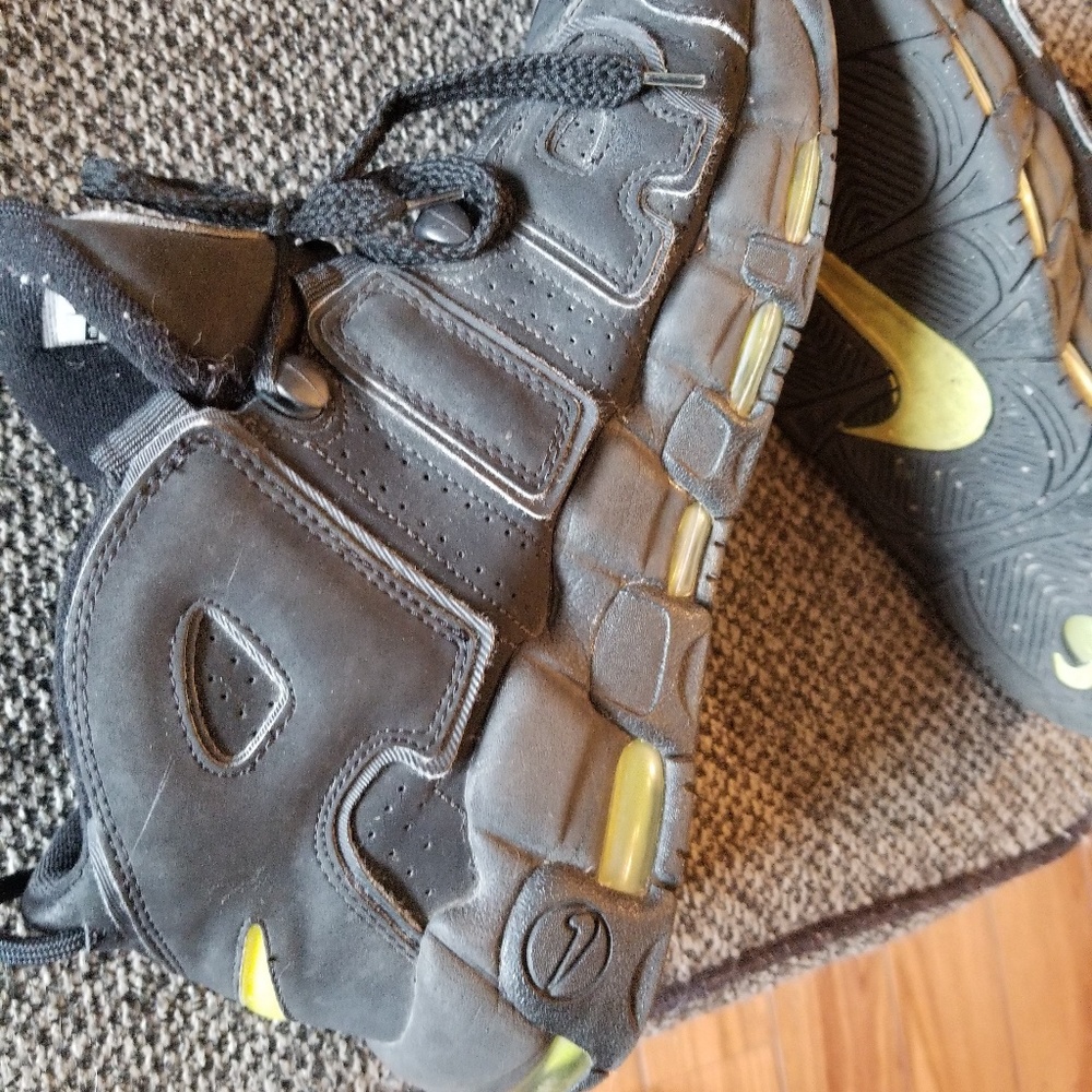 Scottie pippin shoe size 10.5